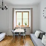 Urban Nest - Marszalkowska 140 Апартаменты *